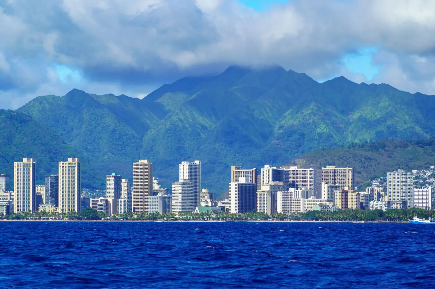 Honolulu, HI skyline