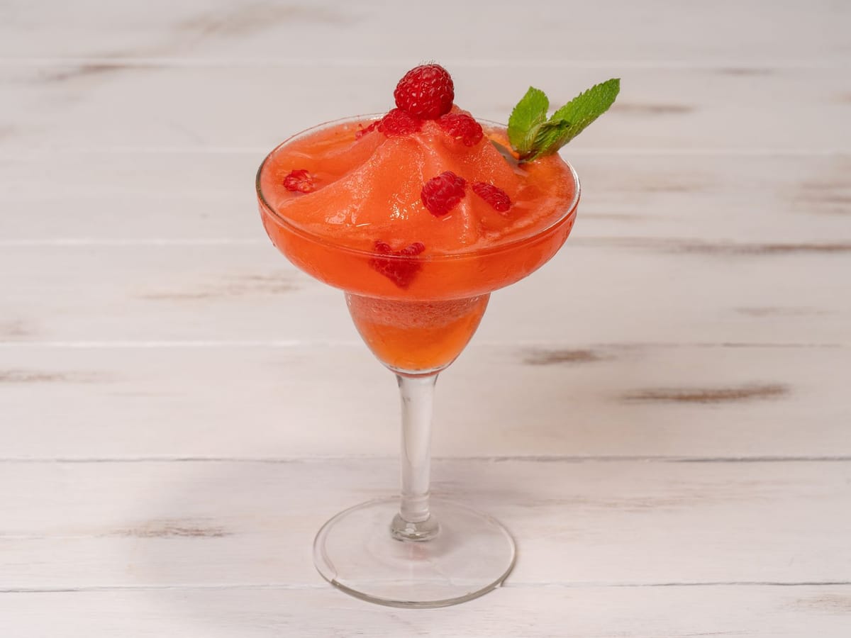 Virgin Strawberry Daiquiri — alcohol-free